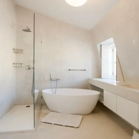 Дом отдыха Feels Like Belem Luxus House With Pool *